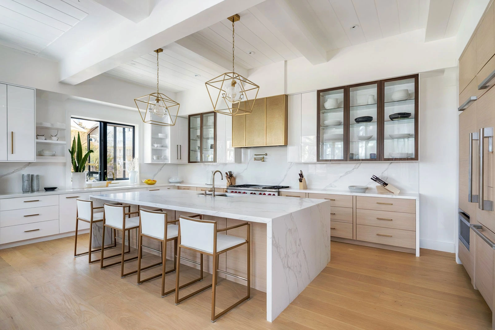 Soft-close cabinets and drawers